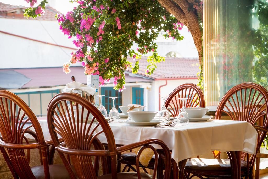 Xenios Loutra Village Beach Hotel 圣帕拉斯凯维 外观 照片